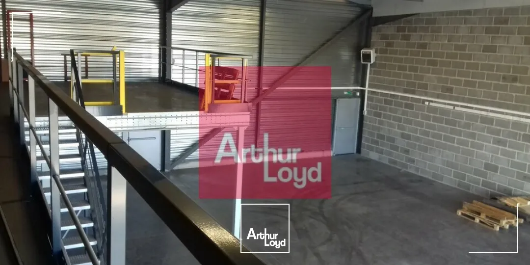Locaux d'activité & Entrepôts - Location - LEMPDES - 63370 - 330-330 - 7799993