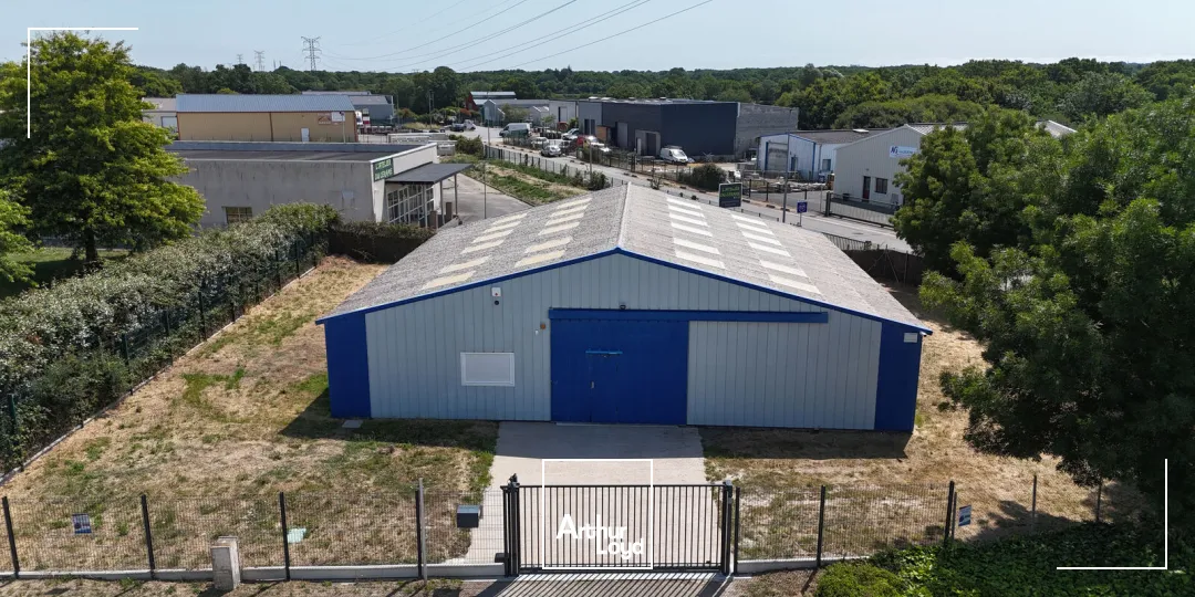 Locaux d'activité & Entrepôts - Location - SAINT ANDRE DES EAUX - 44117 - 242-242 - 7800373