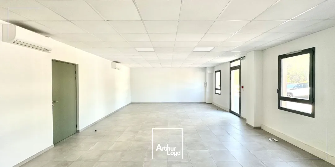 Locaux d'activité & Entrepôts - Location - AIX EN PROVENCE - 13290 - 330-330 - 7800897