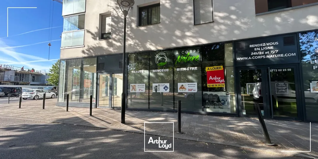 Locaux commerciaux - Location - SAINT HERBLAIN - 44800 - 89.8-89.8 - 7801156
