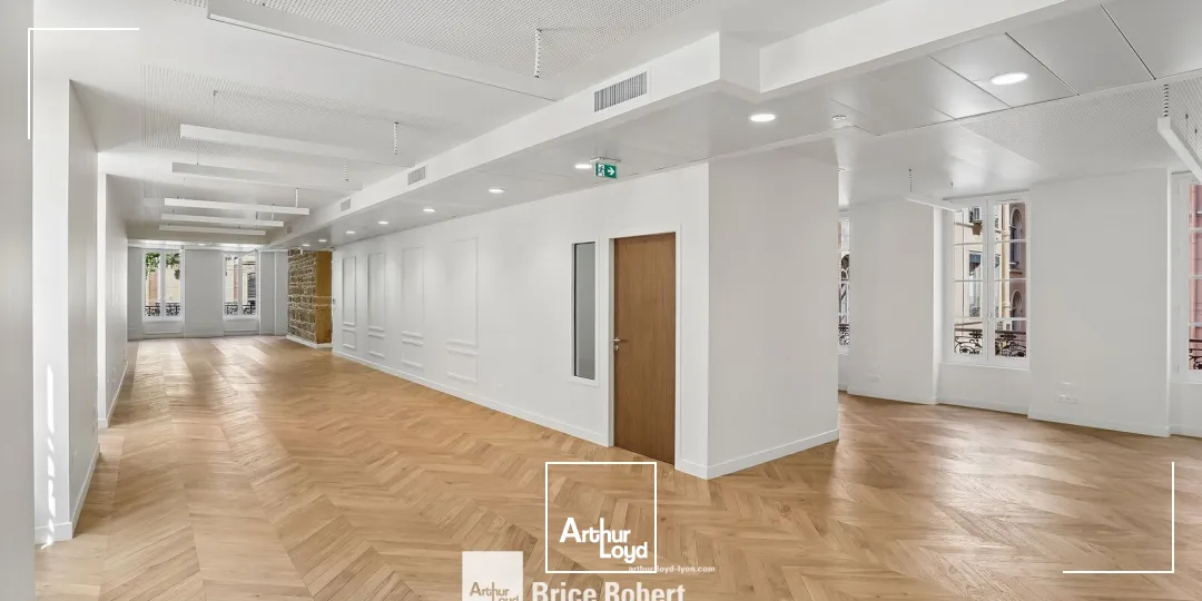 Bureaux - Location - LYON - 69002 - 157-645 - 7801404