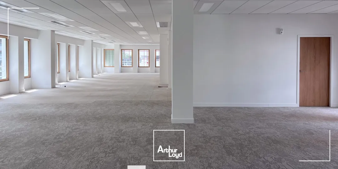 Bureaux - Location - LYON - 69003 - 323-729 - 7801420