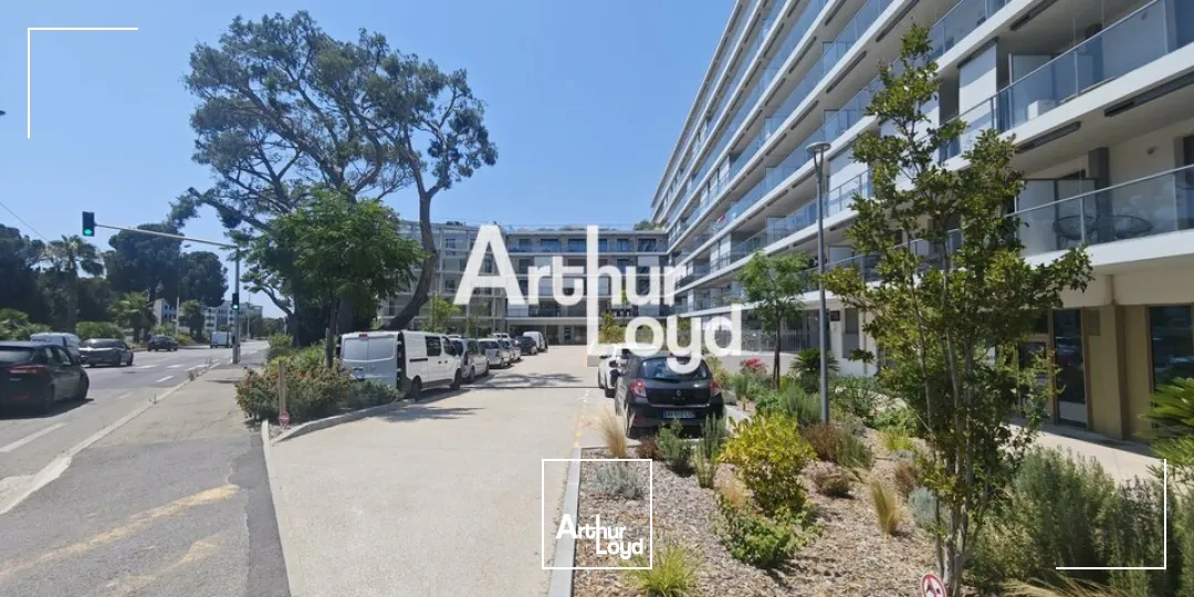 Locaux commerciaux - Location - SAINT-LAURENT-DU-VAR - 06700 - 96-239 - 7801568