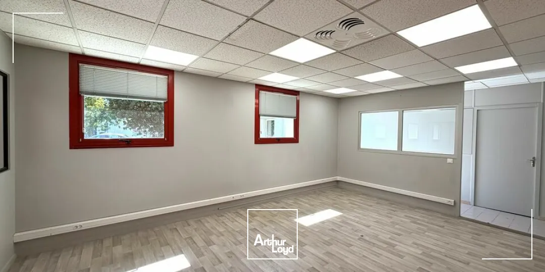 Bureaux - Location - SAINT-BENOÎT - 86280 - 132-132 - 7801596
