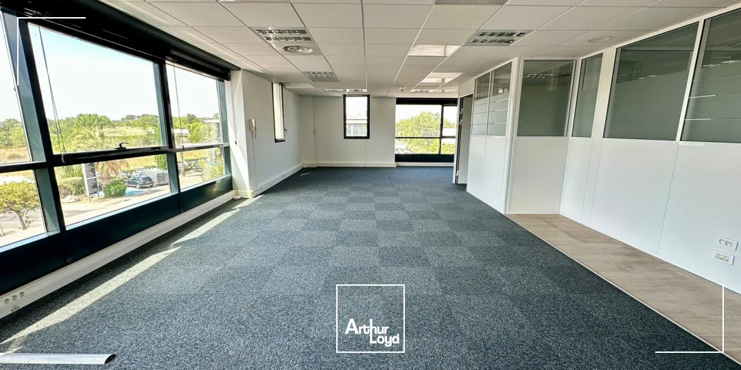 Bureaux - Location - EGUILLES - 13510 - 157-324 - 7801660