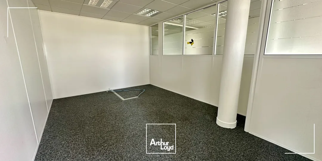 Bureaux - Location - EGUILLES - 13510 - 157-324 - 7801662