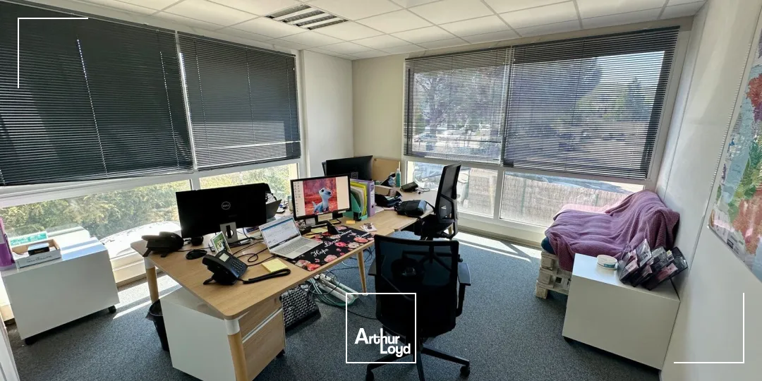 Bureaux - Location - LES PENNES MIRABEAU - 13170 - 140-520 - 7801688