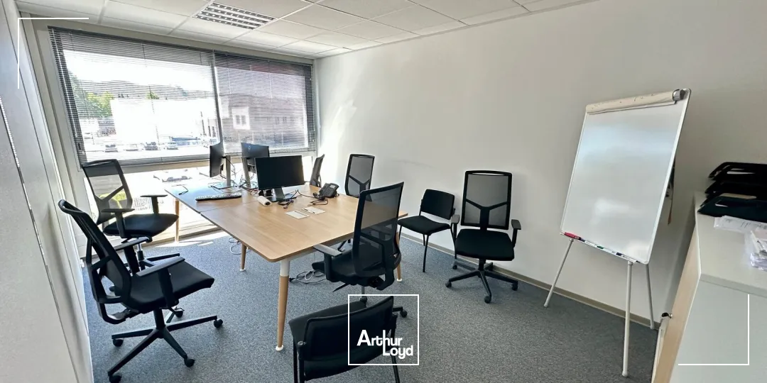 Bureaux - Location - LES PENNES MIRABEAU - 13170 - 140-520 - 7801689
