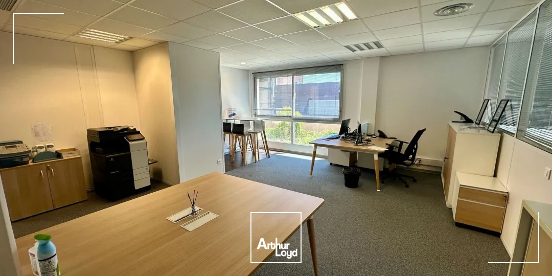 Bureaux - Location - LES PENNES MIRABEAU - 13170 - 140-520 - 7801686