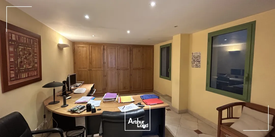 Locaux commerciaux - Vente - CARCASSONNE - 11000 - 658-658 - 7801990