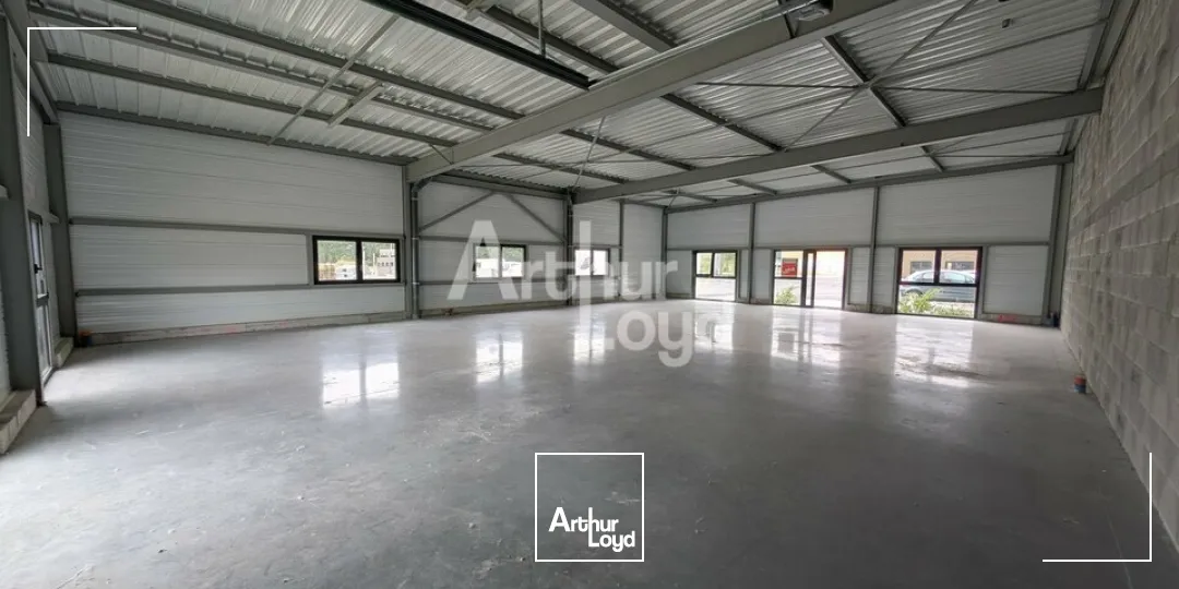 Locaux d'activité & Entrepôts - Location - GOVEN - 35580 - 222-222 - 7802450