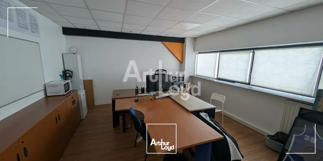 Locaux d'activité & Entrepôts - Location - VEZIN-LE-COQUET - 35132 - 1215-1215 - 7802470