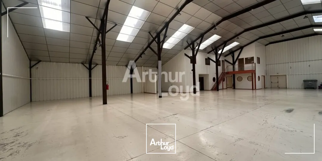 Locaux commerciaux - Location - SAINT-GRÉGOIRE - 35760 - 612-612 - 7802479