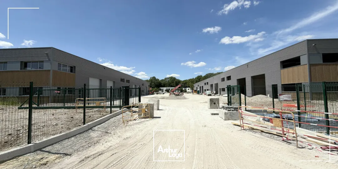 Locaux d'activité & Entrepôts - Vente - SAINT-BRICE-COURCELLES - 51370 - 214-2813 - 7802487