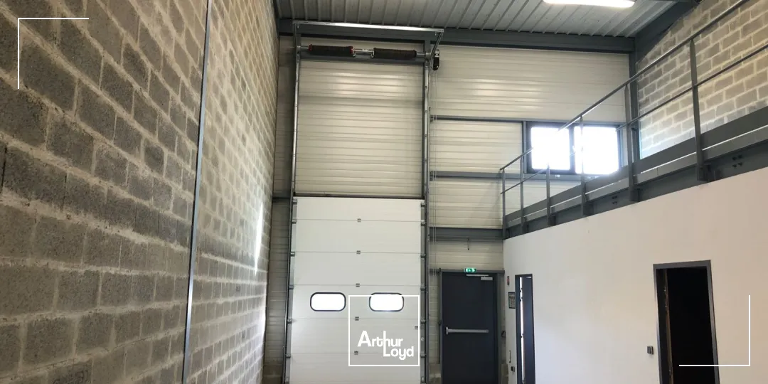 Locaux d'activité & Entrepôts - Location - BEAUVAIS - 60000 - 130-130 - 7802616