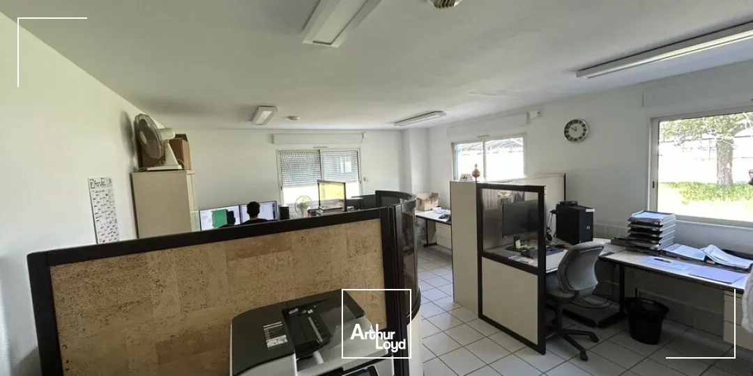 Bureaux - Location - CREUZIER LE VIEUX - 03300 - 66.4-66.4 - 7802634