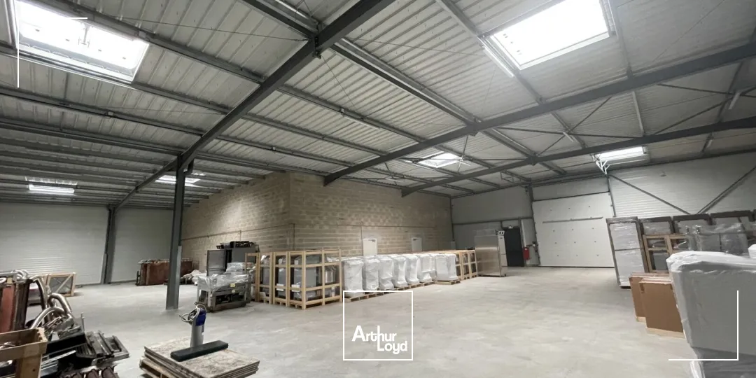 Locaux d'activité & Entrepôts - Vente - CROUY - 02880 - 772-772 - 7802808