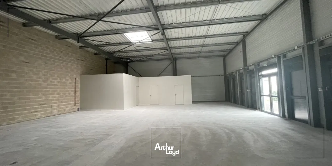 Locaux d'activité & Entrepôts - Vente - CROUY - 02880 - 772-772 - 7802812