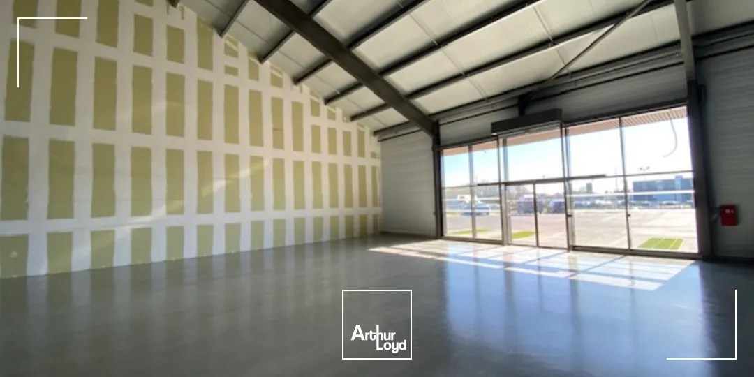 Locaux commerciaux - Location - PLONEOUR LANVERN - 29720 - 549-549 - 7802893