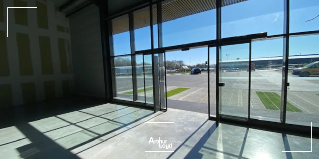 Locaux commerciaux - Location - PLONEOUR LANVERN - 29720 - 549-549 - 7802892
