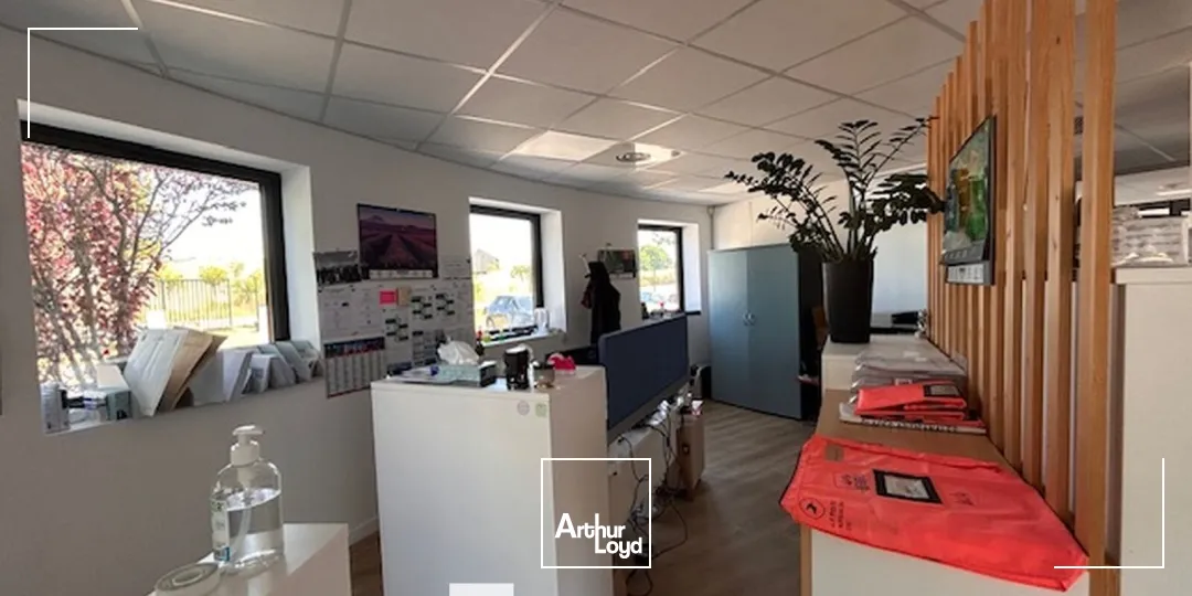 Locaux d'activité & Entrepôts - Location - TOUSSIEU - 69780 - 929-929 - 7803319
