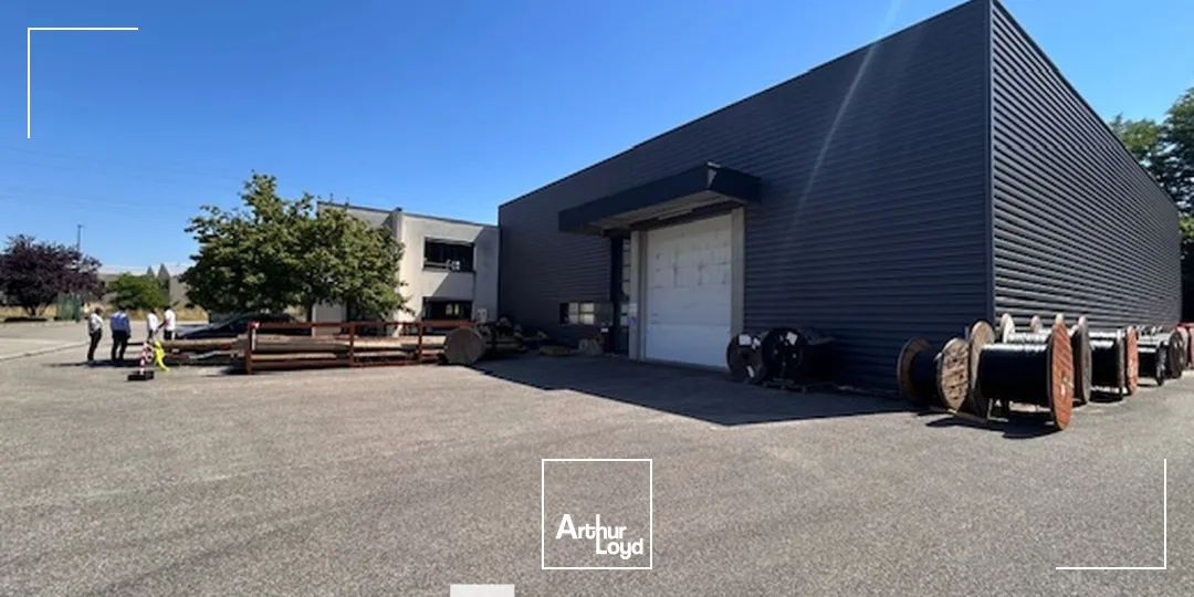 Locaux d'activité & Entrepôts - Location - TOUSSIEU - 69780 - 929-929 - 7803323