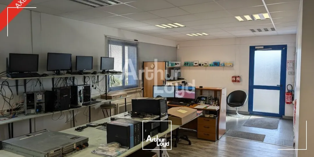 Locaux d'activité & Entrepôts - Vente - LA MEZIERE - 35520 - 500-500 - 7804119