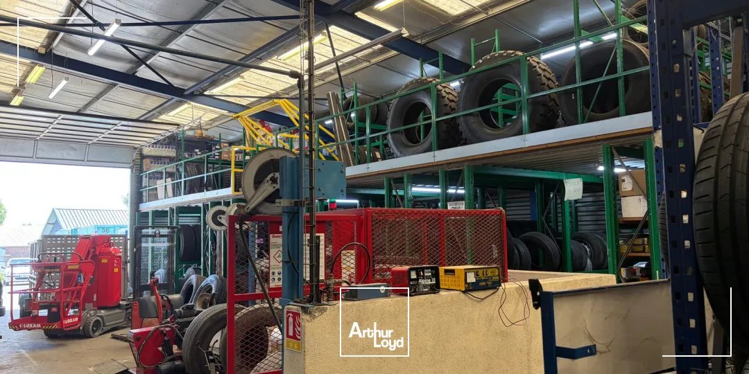 Locaux d'activité & Entrepôts - Vente - EU - 76260 - 609-609 - 7804433
