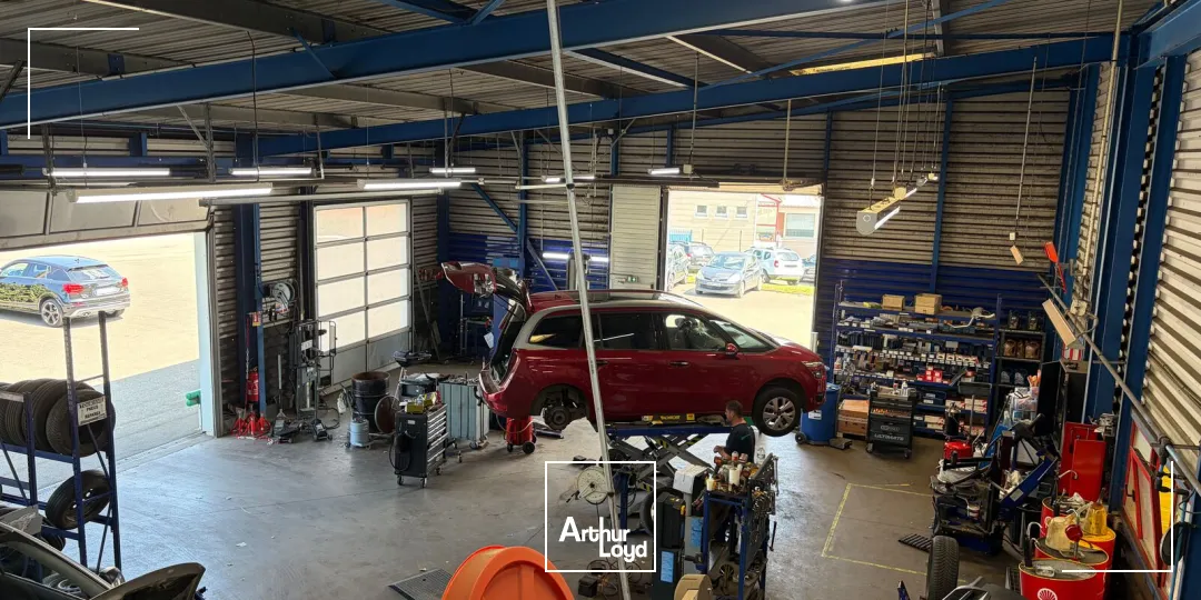 Locaux d'activité & Entrepôts - Vente - EU - 76260 - 609-609 - 7804431