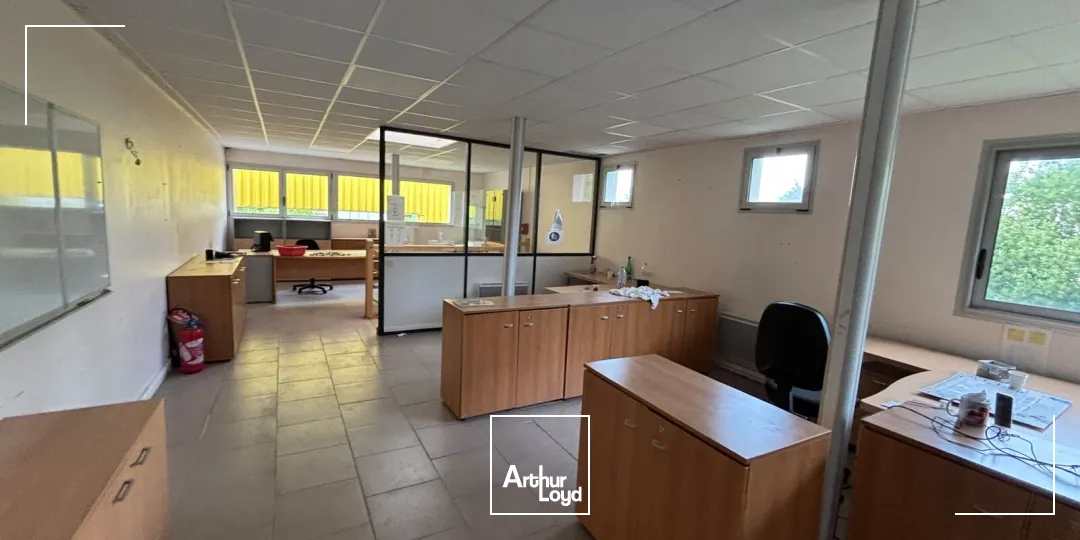 Locaux d'activité & Entrepôts - Location - ESLETTES - 76710 - 415-415 - 7804458