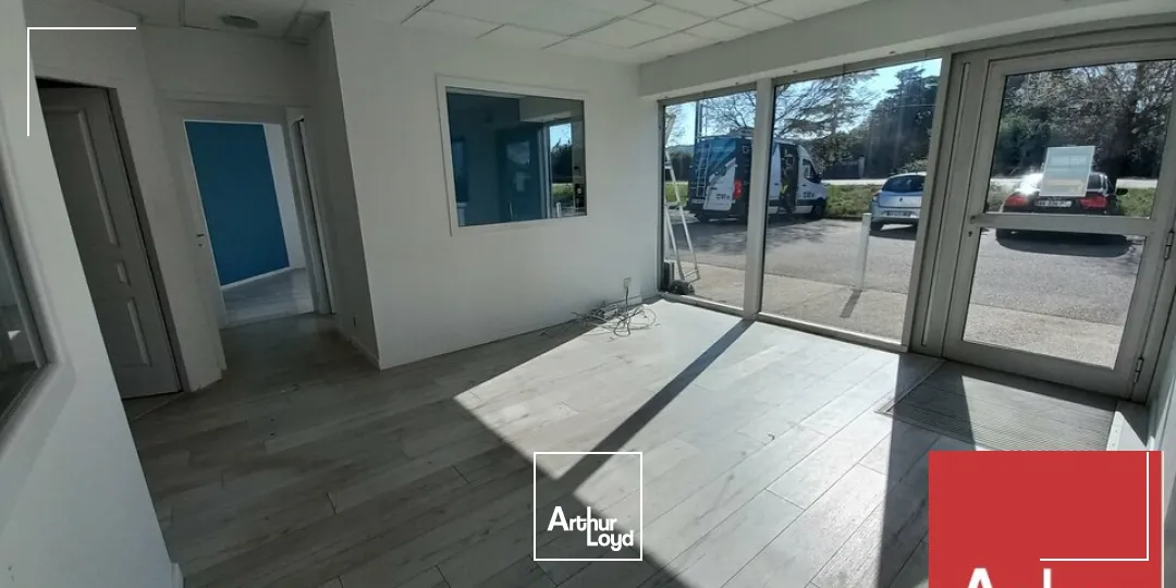 Locaux commerciaux - Location - MONTELIMAR - 26200 - 127-127 - 7804833