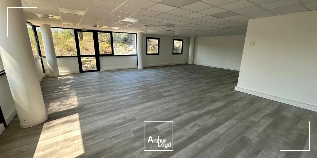 Bureaux - Location - AIX EN PROVENCE - 13100 - 97-484 - 7805000
