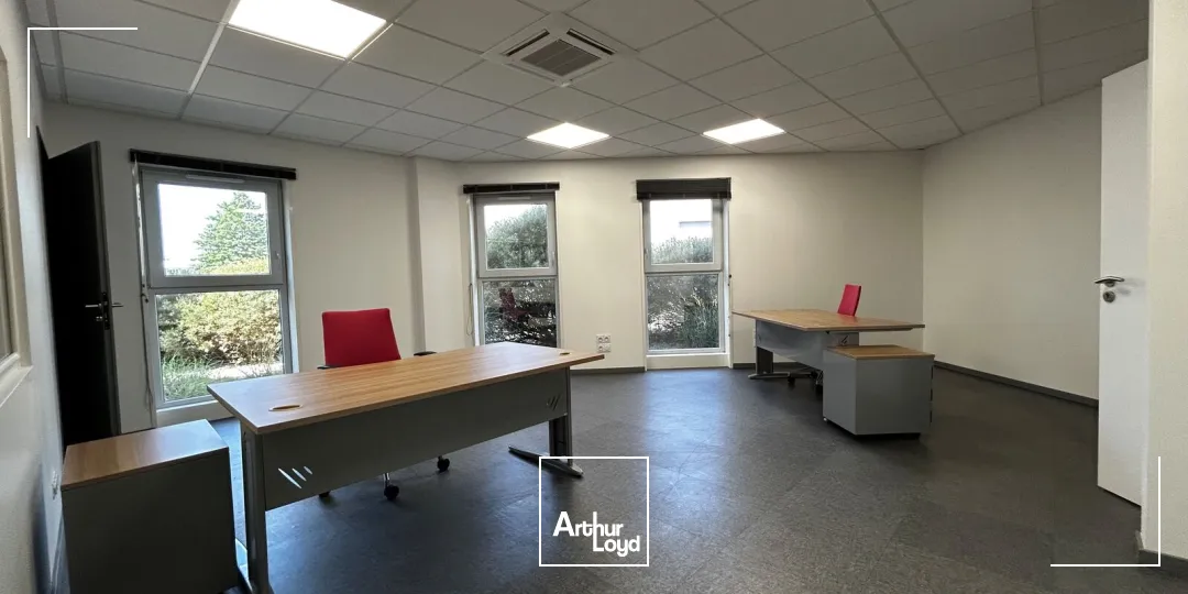 Locaux d'activité & Entrepôts - Location - SAINT JEAN D'ILLAC - 33127 - 50-130 - 7805116