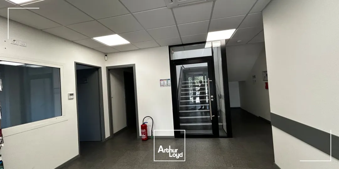 Locaux d'activité & Entrepôts - Location - SAINT JEAN D'ILLAC - 33127 - 50-130 - 7805120