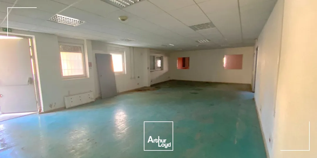 Locaux commerciaux - Location - MARSEILLE - 13015 - 150-450 - 7805382