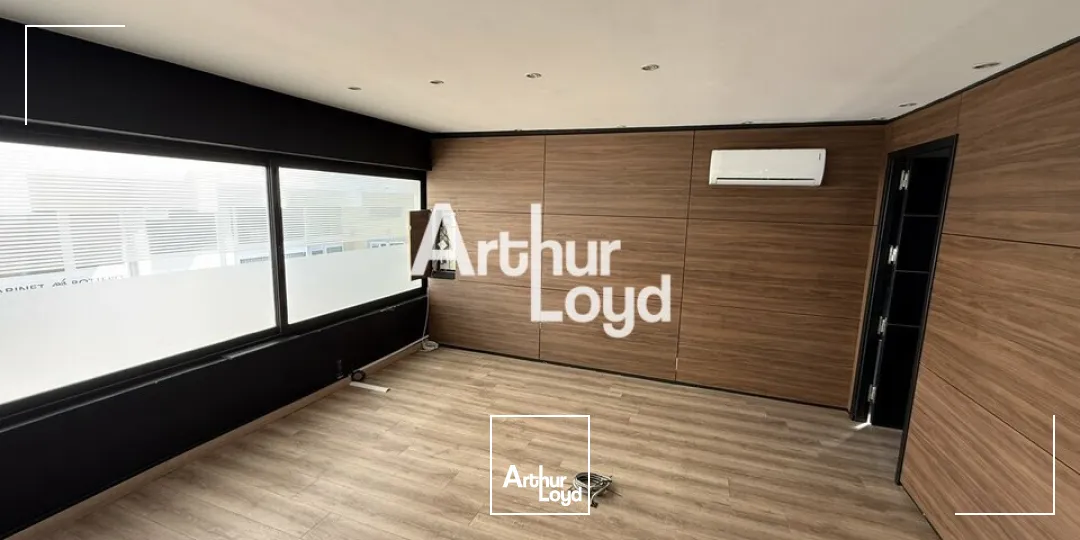 Bureaux - Location - FRÉJUS - 83600 - 112-112 - 7805759