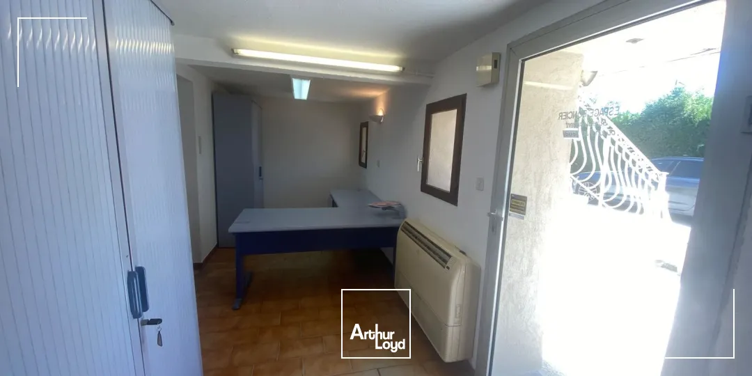 Bureaux - Location - LA FARE LES OLIVIERS - 13580 - 100-100 - 7805861