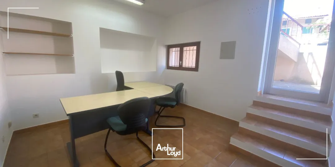 Bureaux - Location - LA FARE LES OLIVIERS - 13580 - 100-100 - 7805866