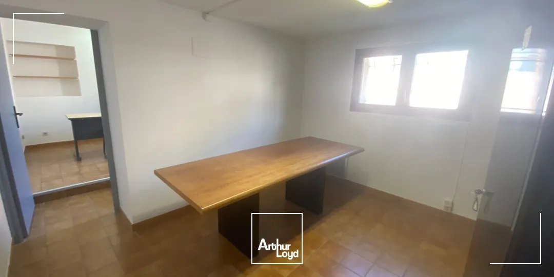 Bureaux - Location - LA FARE LES OLIVIERS - 13580 - 100-100 - 7805867