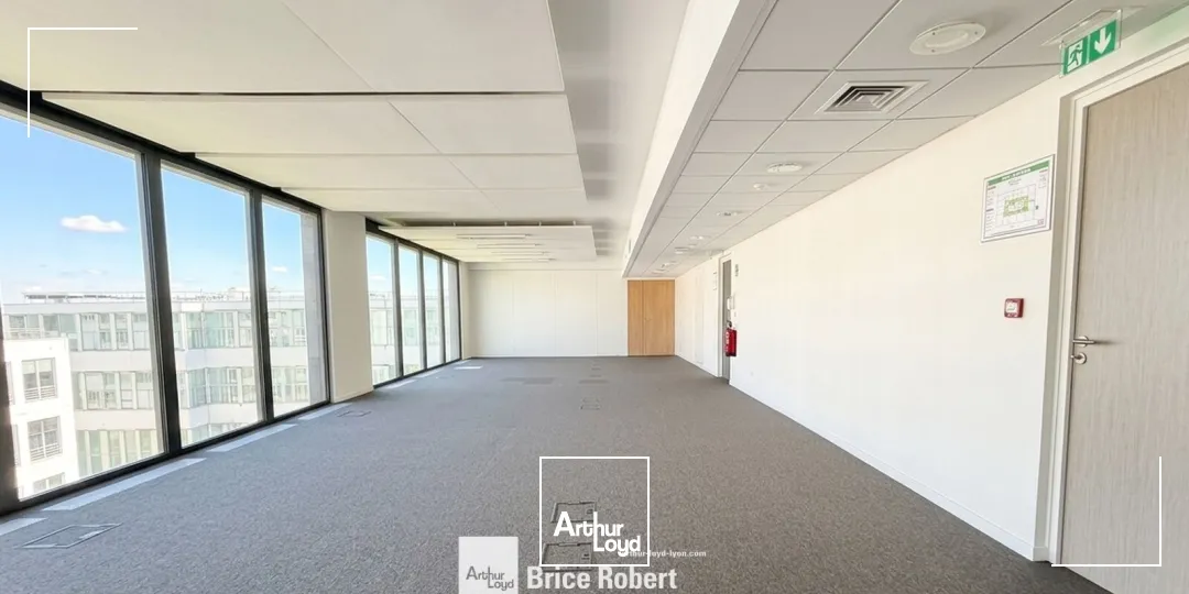 Bureaux - Location - VAULX EN VELIN - 69120 - 100-100 - 7806531