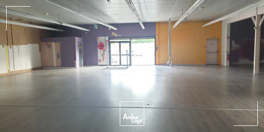 Locaux commerciaux - Location - SAINT YRIEIX LA PERCHE - 87500 - 1200-1200 - 7806557