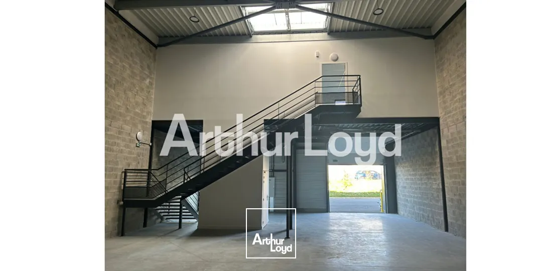 Locaux d'activité & Entrepôts - Location - MONDEVILLE - 14120 - 261-261 - 7807522