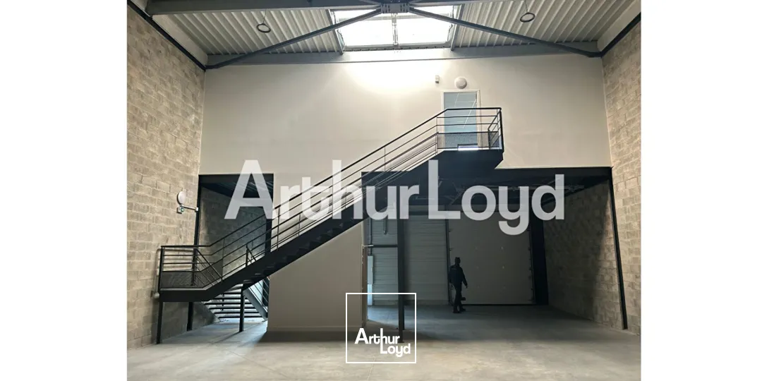 Locaux d'activité & Entrepôts - Location - MONDEVILLE - 14120 - 482-482 - 7807521