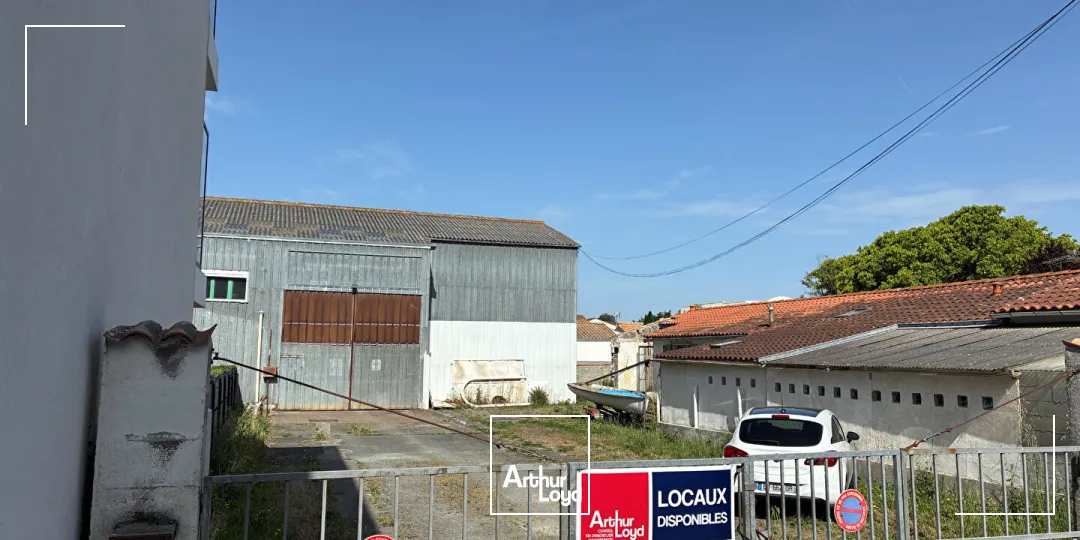 Locaux d'activité & Entrepôts - Vente - LA ROCHELLE - 17000 - 330-330 - 7807699