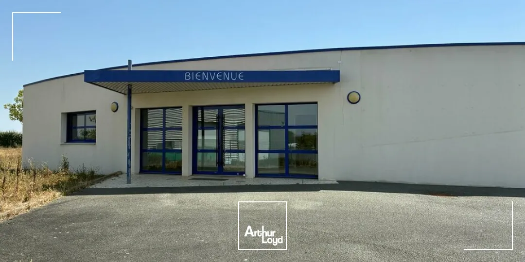 Locaux d'activité & Entrepôts - Location - FONTENAY-LE-COMTE - 85200 - 574-574 - 7808052
