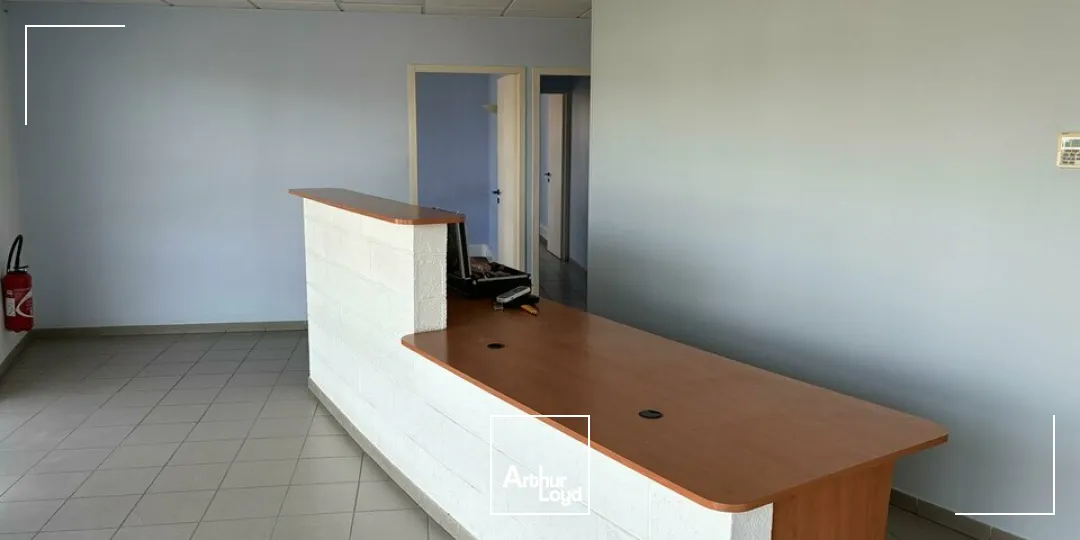 Locaux d'activité & Entrepôts - Location - FONTENAY-LE-COMTE - 85200 - 574-574 - 7808059