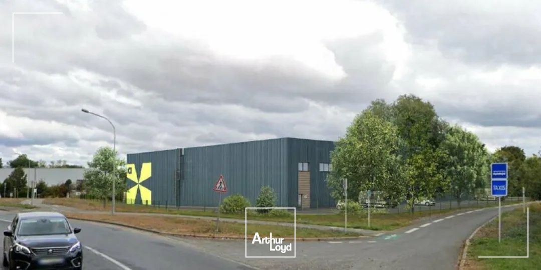Locaux d'activité & Entrepôts - Location - CHASSENEUIL-DU-POITOU - 86360 - 854-854 - 7808066