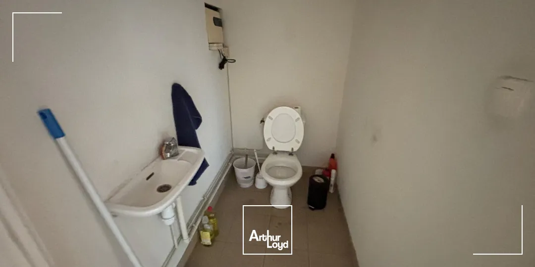Locaux d'activité & Entrepôts - Location - SAINT AUBIN LES ELBEUF - 76410 - 215-215 - 7808333