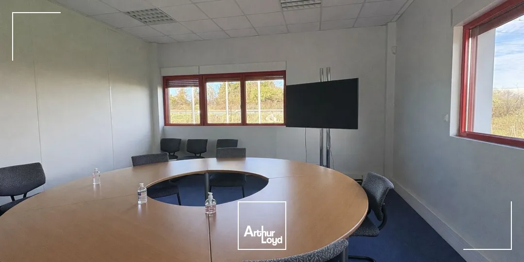 Locaux d'activité & Entrepôts - Location - SAINT JEAN DE BRAYE - 45800 - 1323.97-1323.97 - 7808376