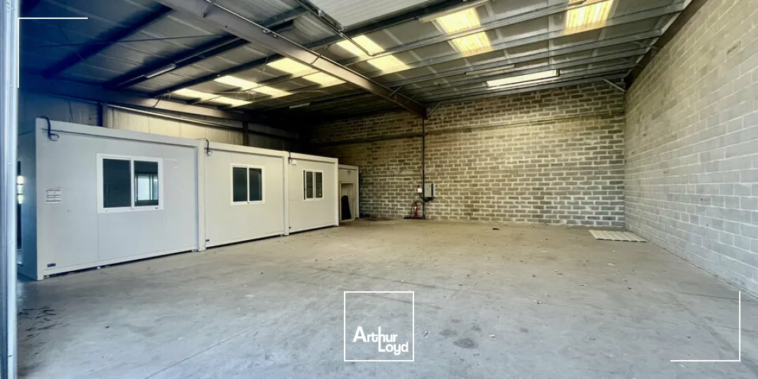 Locaux d'activité & Entrepôts - Location - MONTIVILLIERS - 76290 - 240-240 - 7809077
